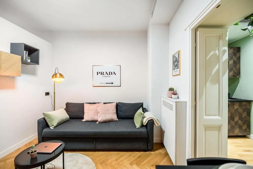 Apartment Peachtree Splendido Apt Nel Cuore Di Brera Milan Italy