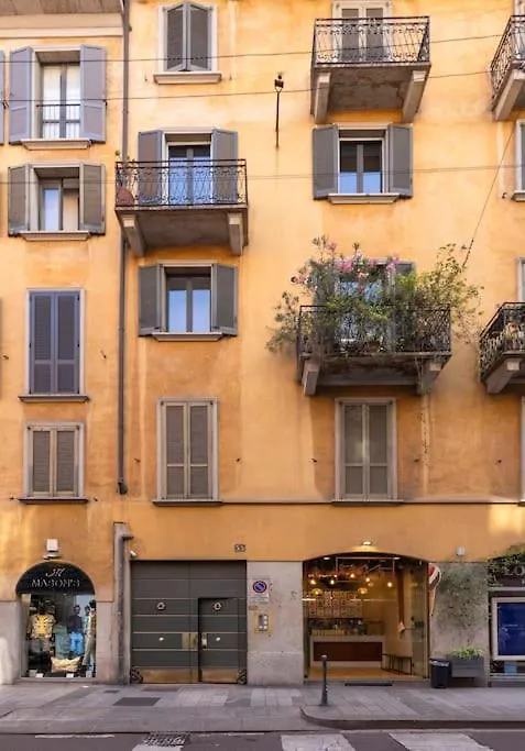 Apartment Peachtree Splendido Apt Nel Cuore Di Brera Milan Italy